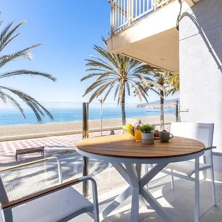 Expoholidays- Paseo Maritimo Almeria