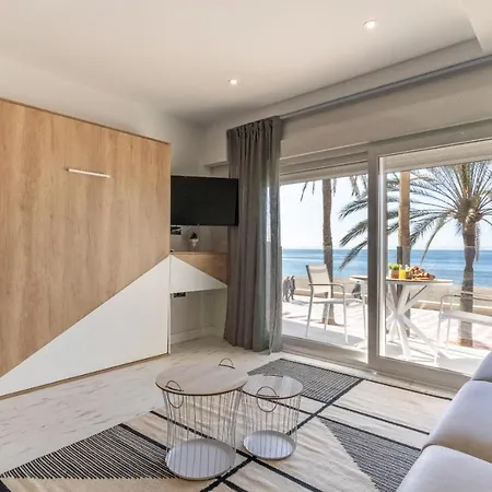 Expoholidays- Paseo Maritimo Apartment *