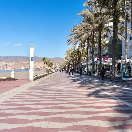 Expoholidays- Paseo Maritimo Apartment